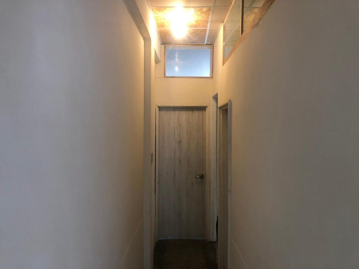 Simple Walk Guest House 小公寓 Tainan Eksteriør billede