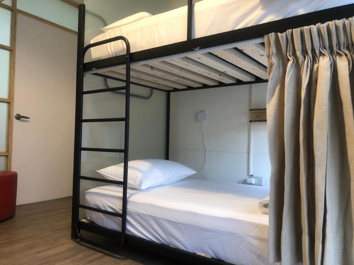 Simple Walk Guest House 小公寓 Tainan Eksteriør billede