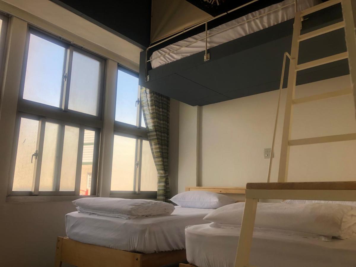 Simple Walk Guest House 小公寓 Tainan Eksteriør billede