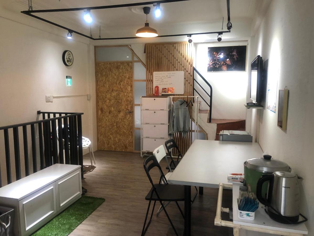 Simple Walk Guest House 小公寓 Tainan Eksteriør billede